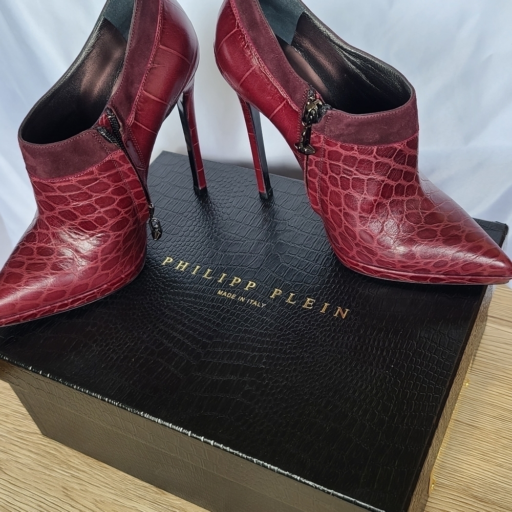 PRISTINE NEVER WORN PHILIPP PLEIN - Boots with BOX (coolest box) 37EU